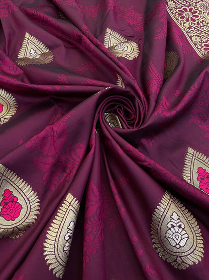 Elegant Kanjivaram Silk Saree with Multicolor Motif & Golden Floral Zari Border