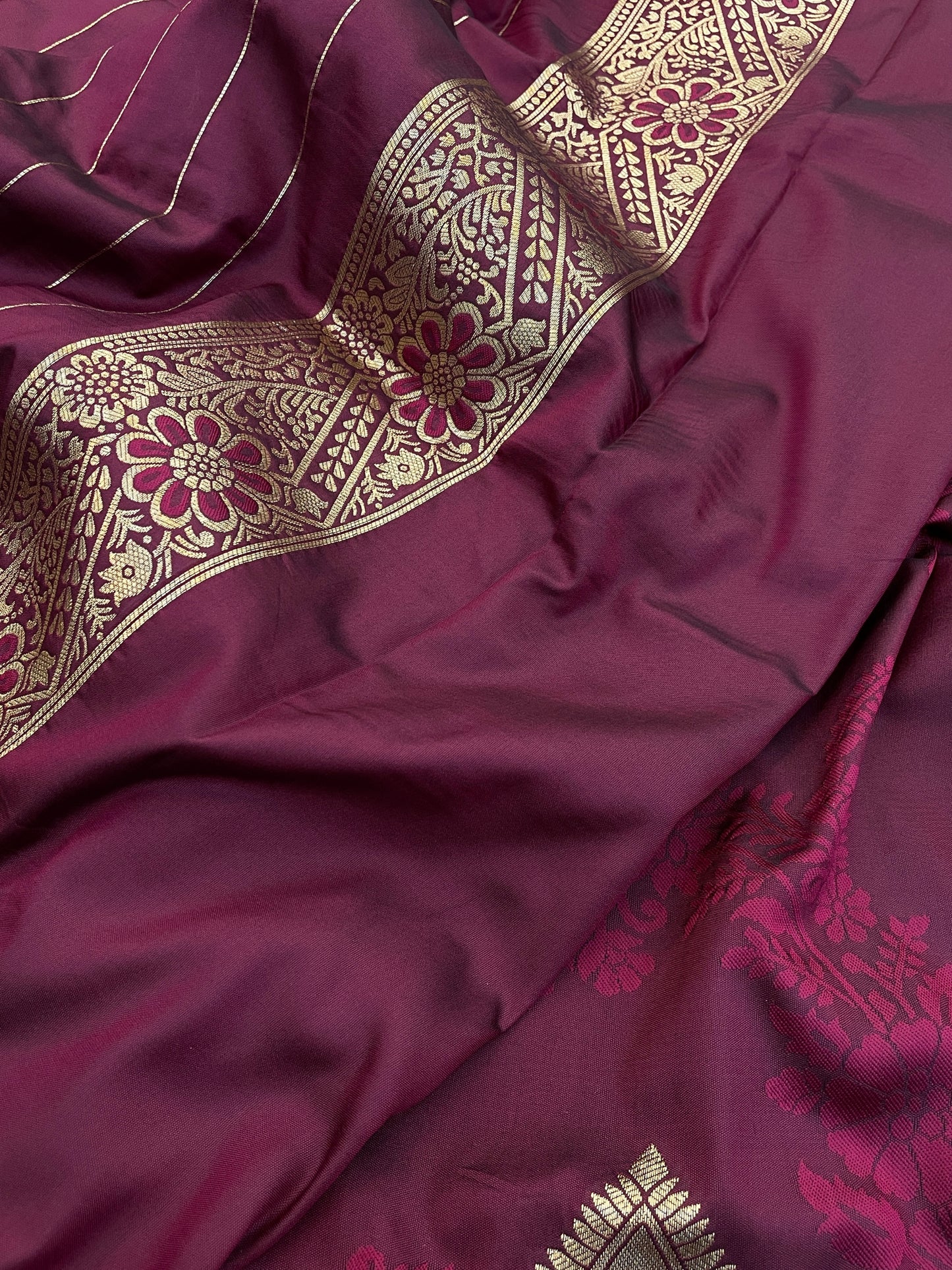 elegant kanjivaram silk saree with multicolor motif & golden floral zari border