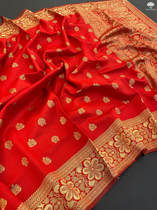 Traditional Red Kanjivaram Saree with Gold Zari Weaving |