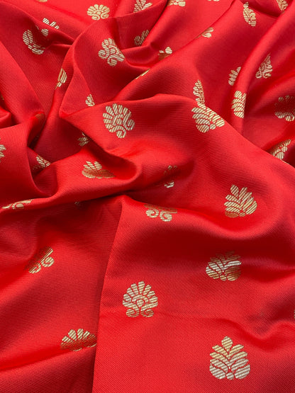 Traditional Red Kanjivaram Saree with Gold Zari Weaving |